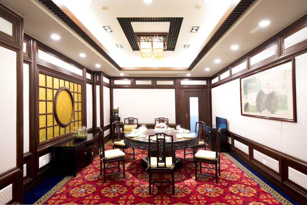 Jin Jiang Pine City Hotel Shanghai Exterior foto